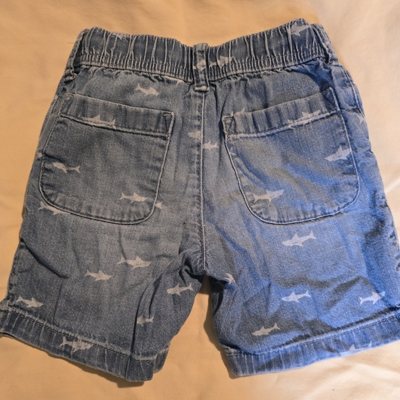 Gap Blue Distressed Denim Shorts with Elastic Waistband - Picture 2 of 3
